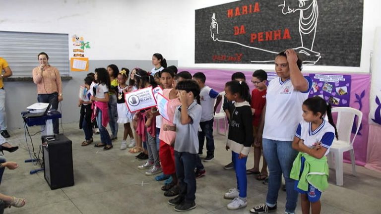 Portal Agreste Violento ESTUDANTES DA ESCOLA MUNICIPAL ARTUR